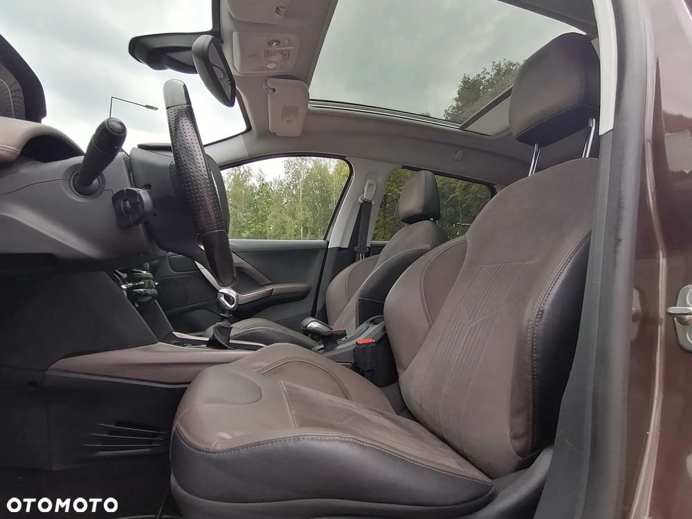 Peugeot 2008 1.6 e-HDi Allure S&S - 15