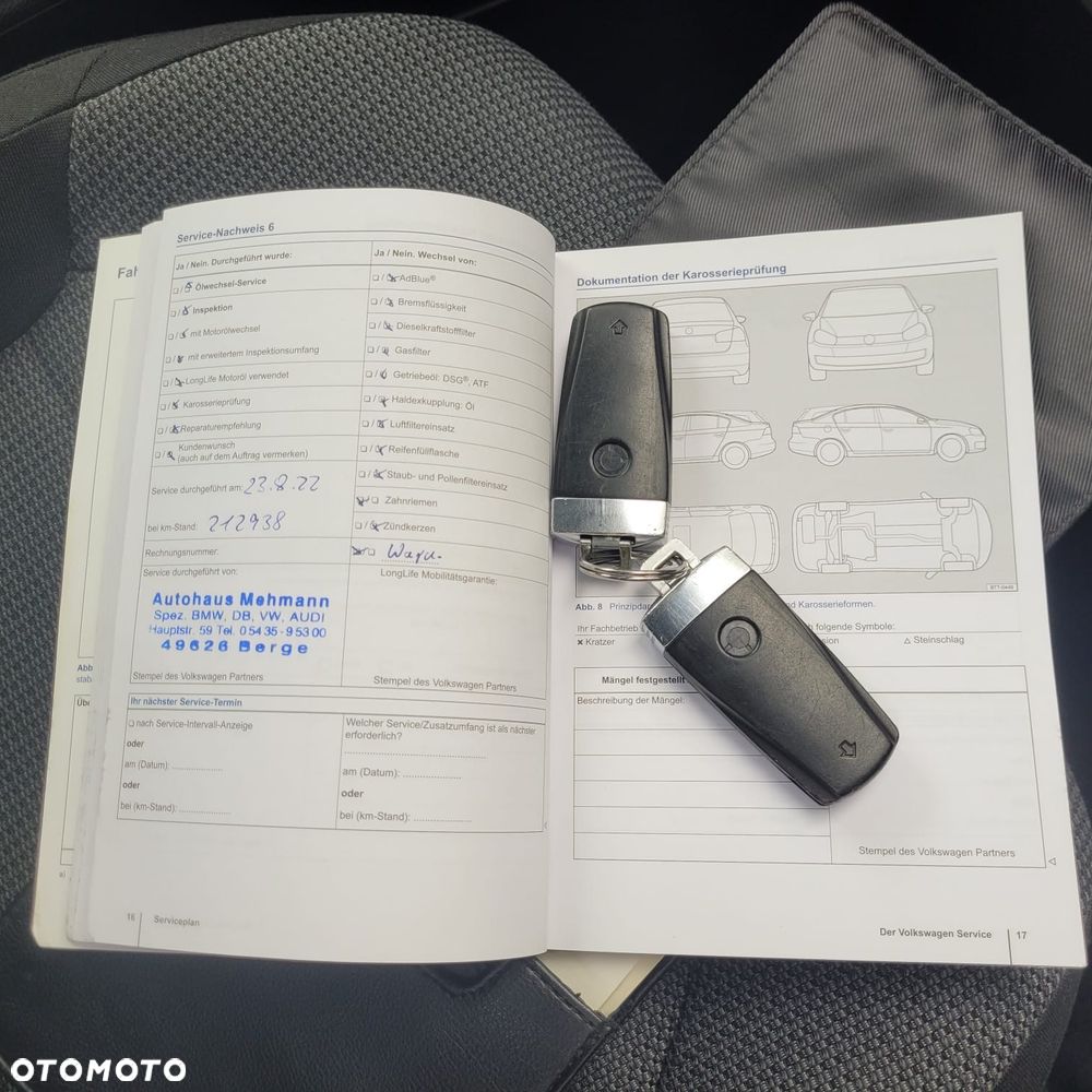 Volkswagen Passat 2.0 TDI Highline - 32