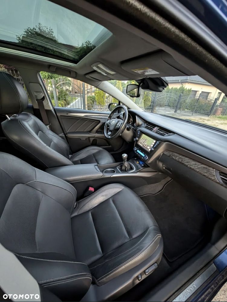 Toyota Avensis 2.0 D-4D Prestige - 6