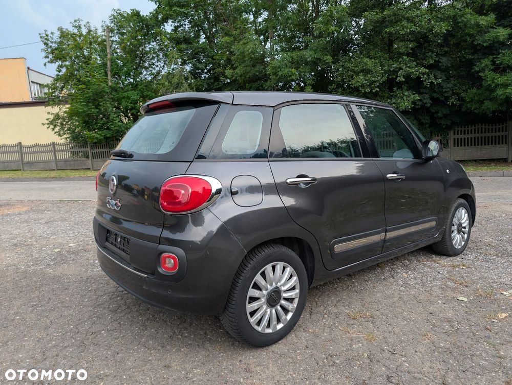 Fiat 500L 1.4 16V Urban Edition - 4