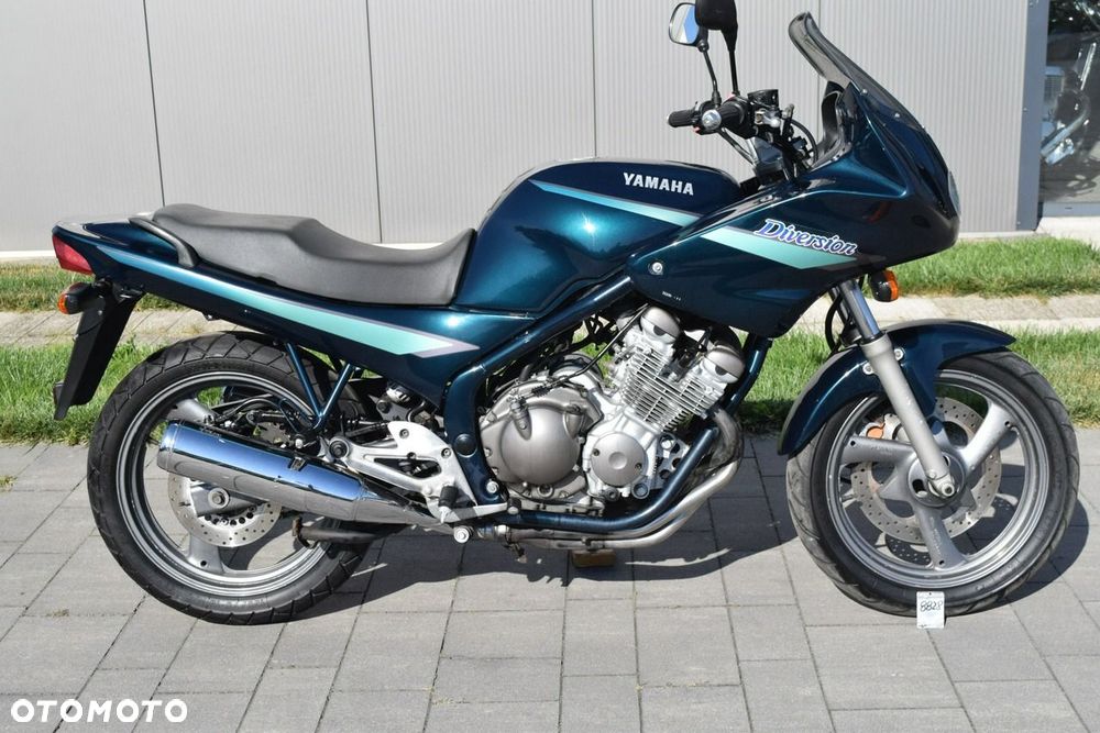 Yamaha XJ - 9