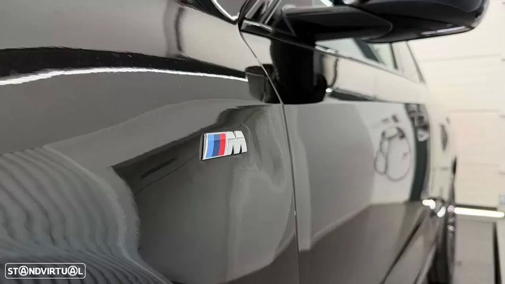 BMW iX1 eDrive20 Pack Desportivo M Pro - 19