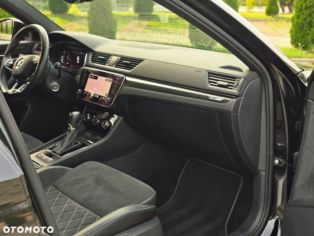 Skoda Superb 2.0 TSI Sportline DSG - 20