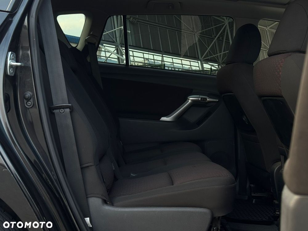 Toyota Verso 2.0 D-4D Premium - 22