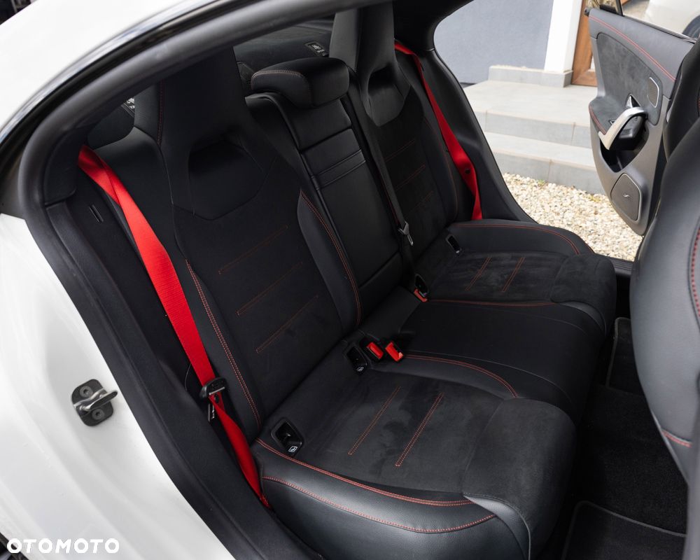 Mercedes-Benz CLA AMG 35 4-Matic 7G-DCT - 21