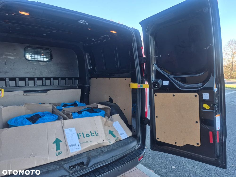 Ford Transit Custom 310 L2H1 Limited - 18
