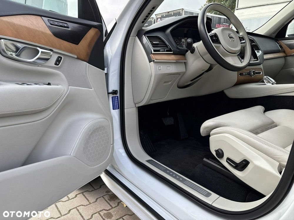 Volvo XC 90 - 10