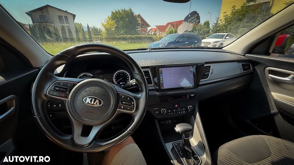 Kia Niro 1.6 GDI HEV 2WD OPF Aut. Edition 7 - 9