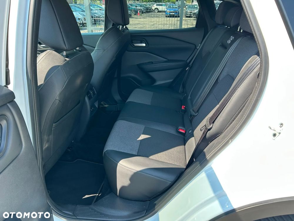 Nissan Qashqai 1.3 DIG-T MHEV N-Connecta Xtronic - 18