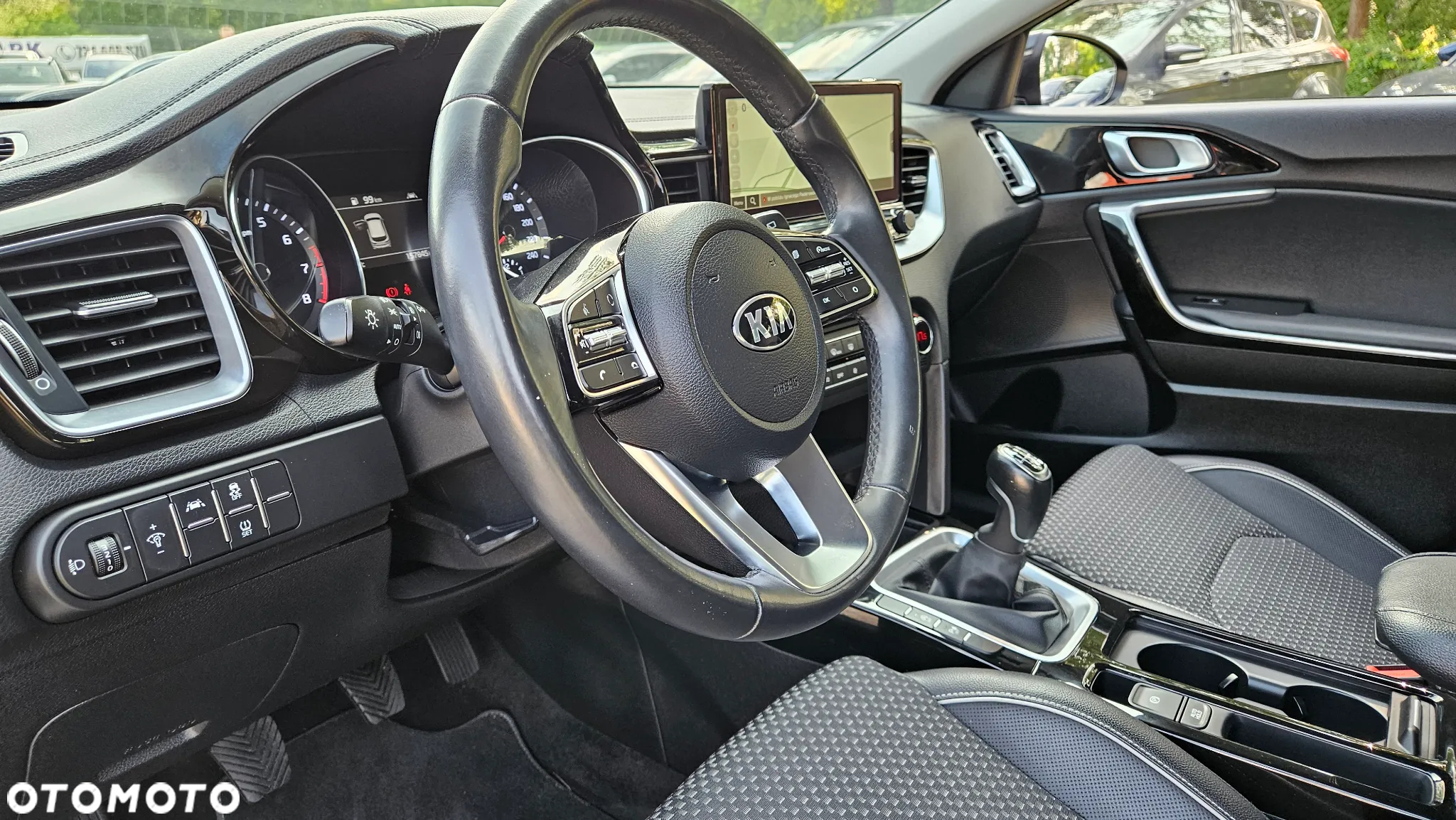 Kia XCeed 1.4 T-GDI L Business Line - 19