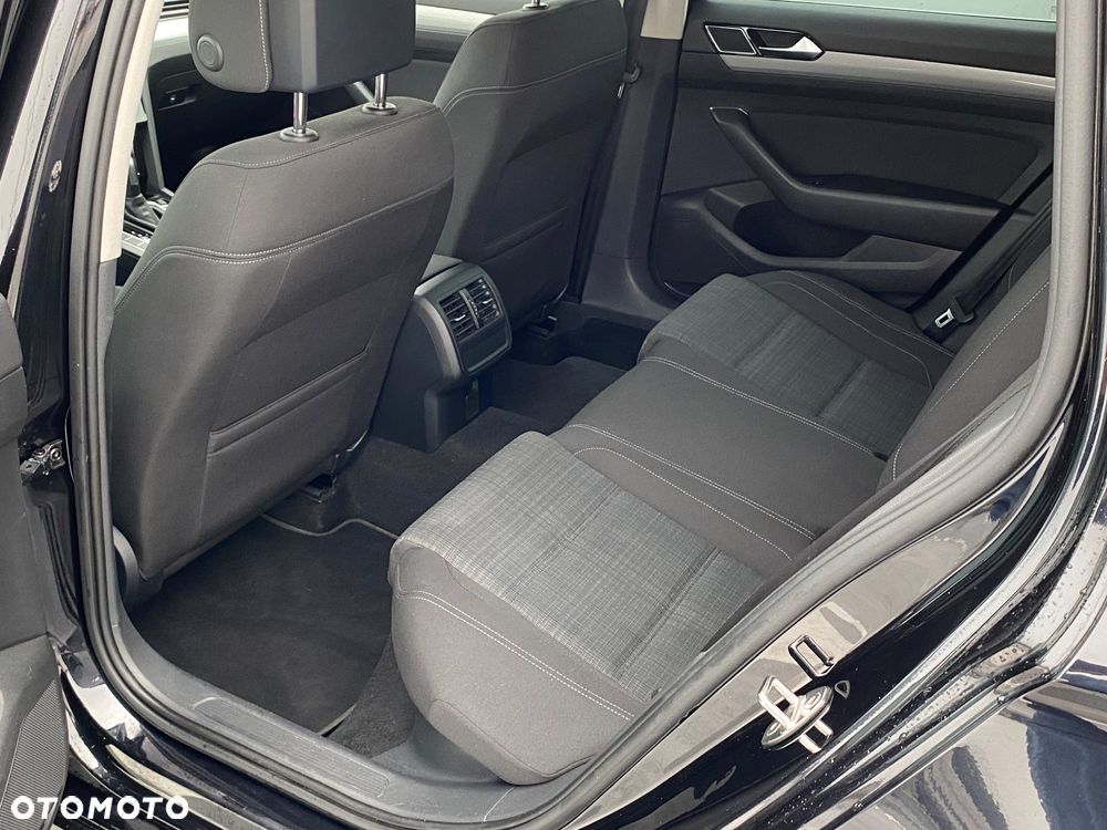 Volkswagen Passat 1.5 TSI EVO Comfortline DSG - 12