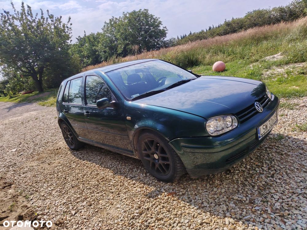 Volkswagen Golf 1.6 Comfortline - 4