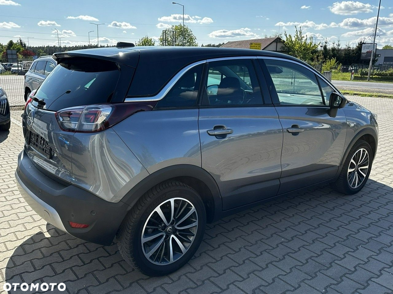 Opel Crossland X - 9