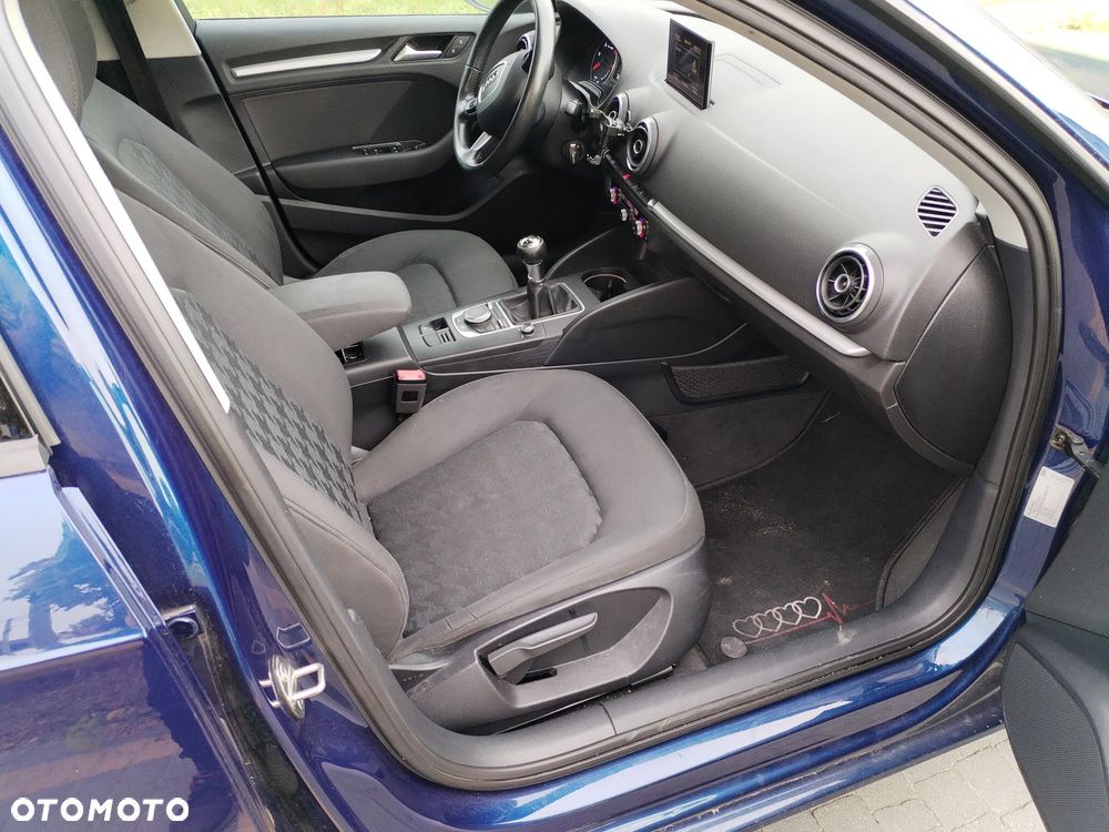 Audi A3 Sportback - 11