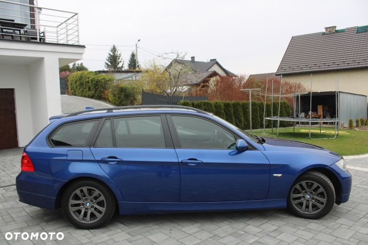 BMW Seria 3 - 34
