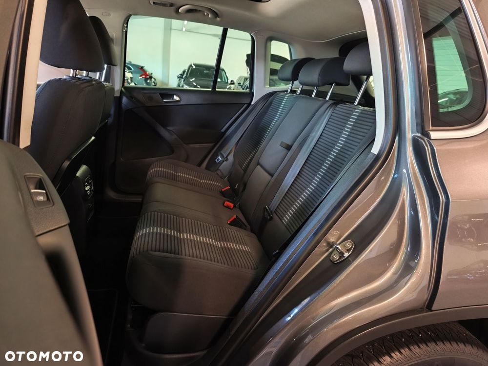 Volkswagen Tiguan 2.0 TDI DPF BlueMotion Technology Sport & Style - 8