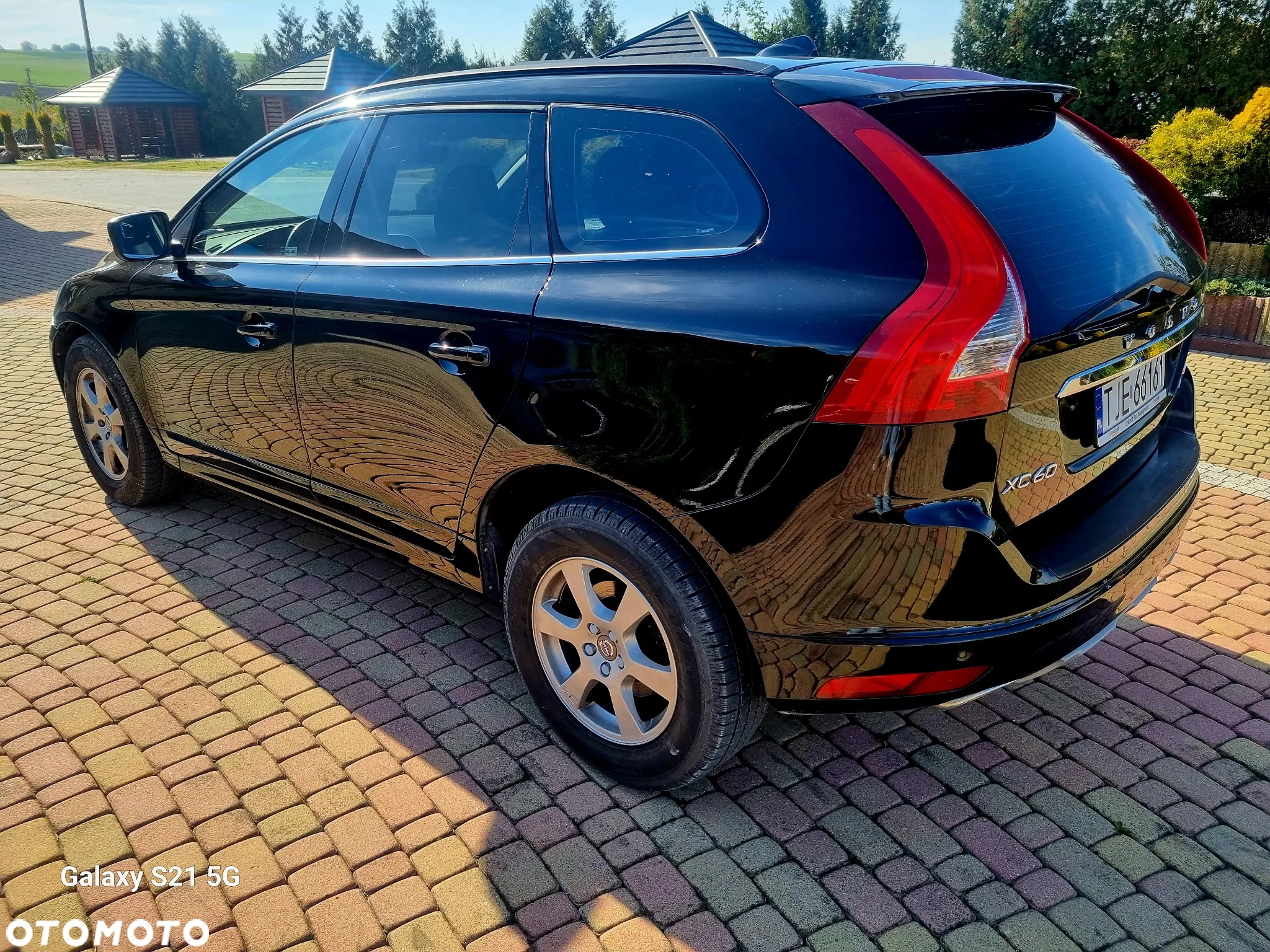 Volvo XC 60 D4 AWD Momentum - 4