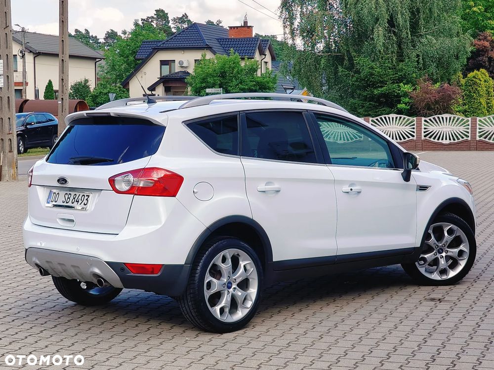 Ford Kuga 2.0 TDCi 2x4 Titanium - 25