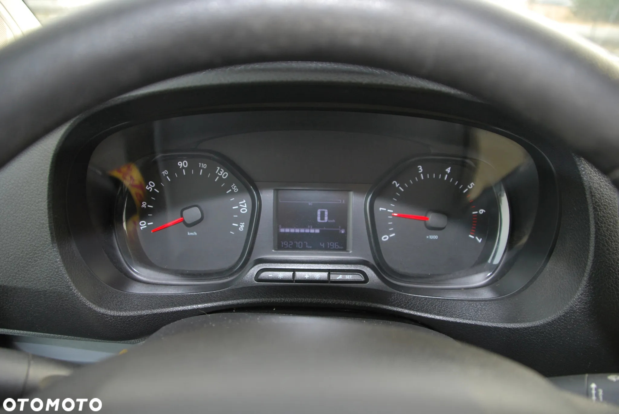Peugeot Expert - 18