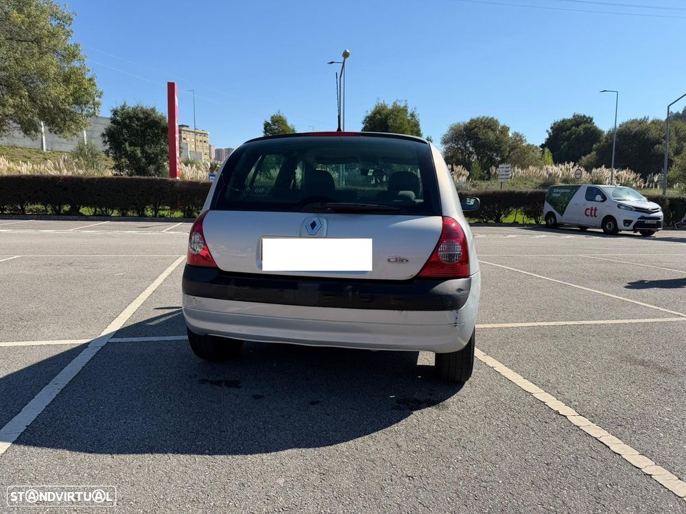 Renault Clio 1.2 16V Confort - 5
