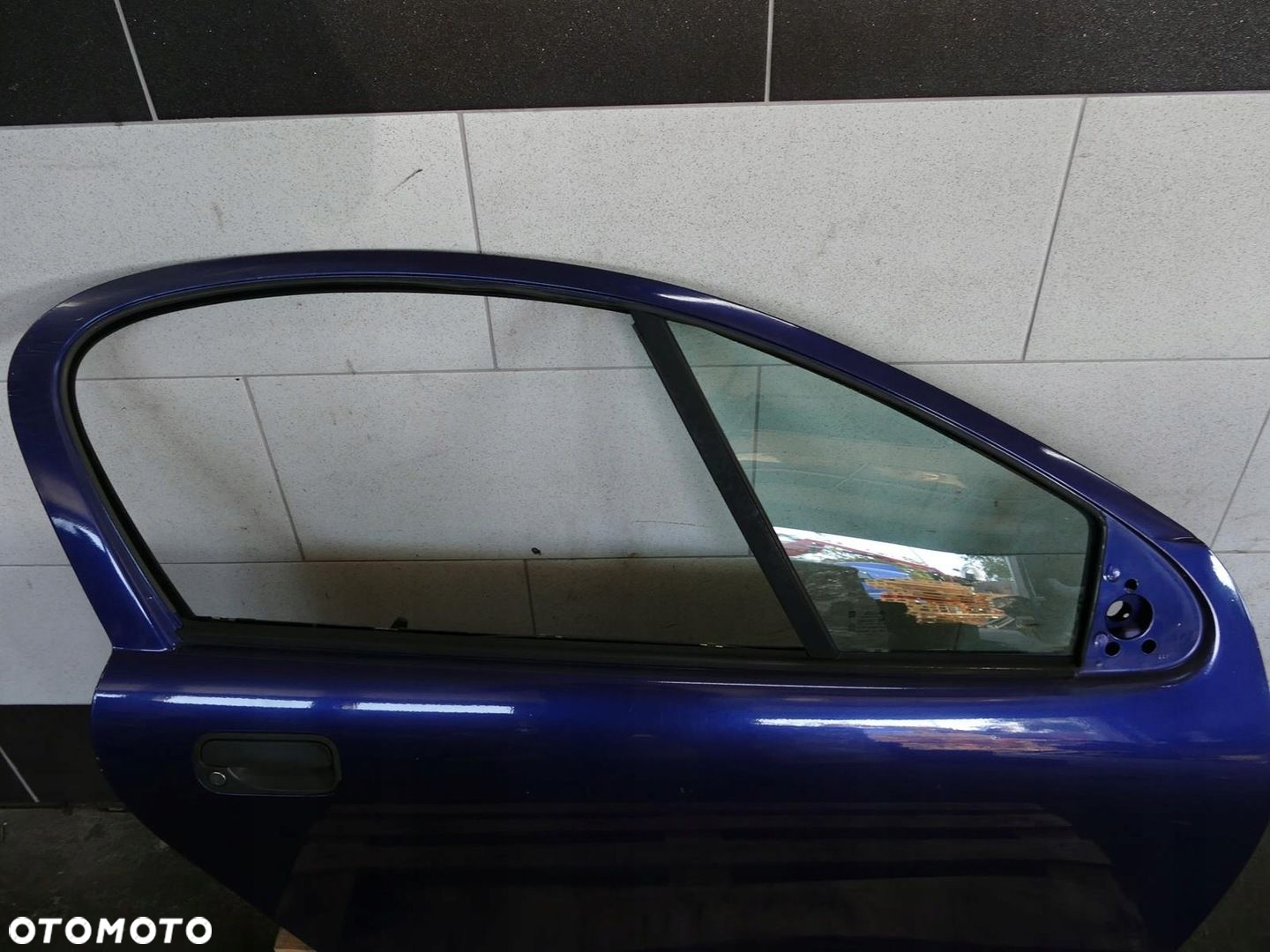 OPEL TIGRA A DRZWI PRAWE PRAWY PRZÓD Z286 - 2