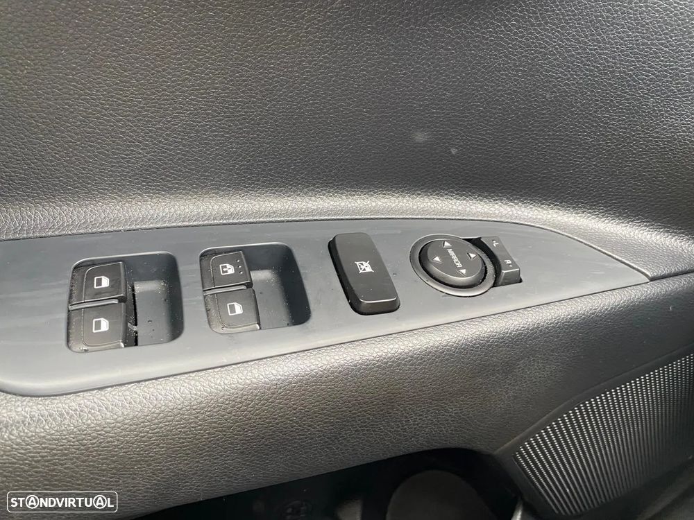 Kia Stonic 1.2 MPi Vibe - 7