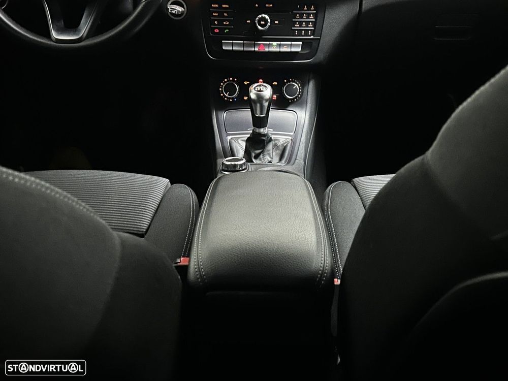 Mercedes-Benz B 180 CDI Urban - 28