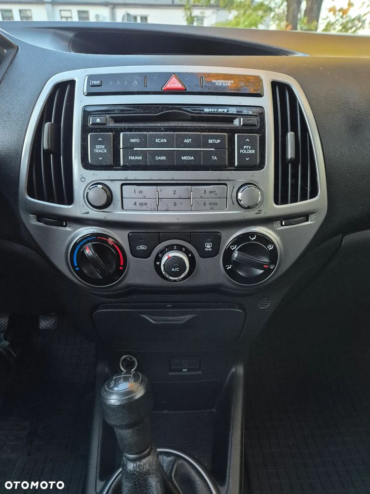 Hyundai i20 1.25 Comfort - 17