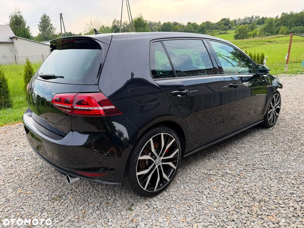 Volkswagen Golf GTI Performance BlueMotion Technology DSG - 18
