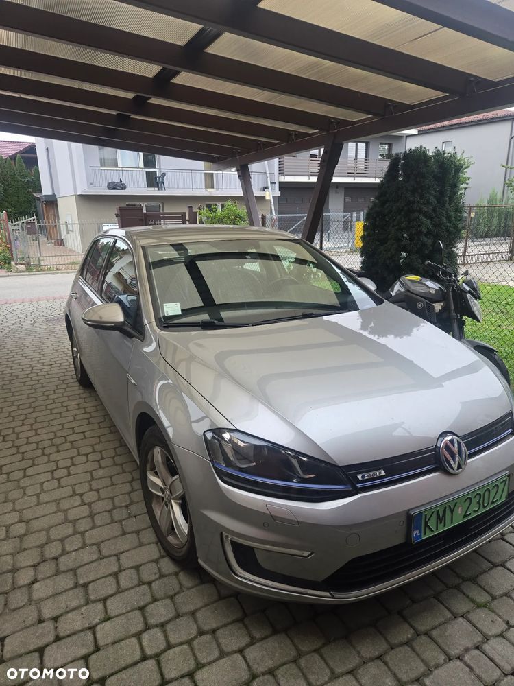 Volkswagen Golf - 10
