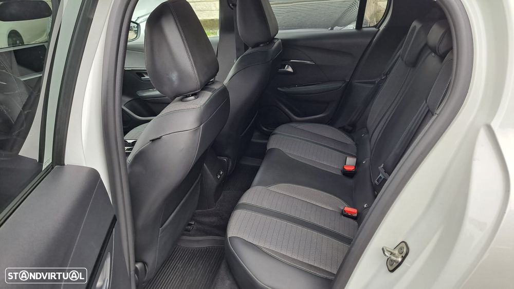 Peugeot e-208 50 kWh Allure - 32