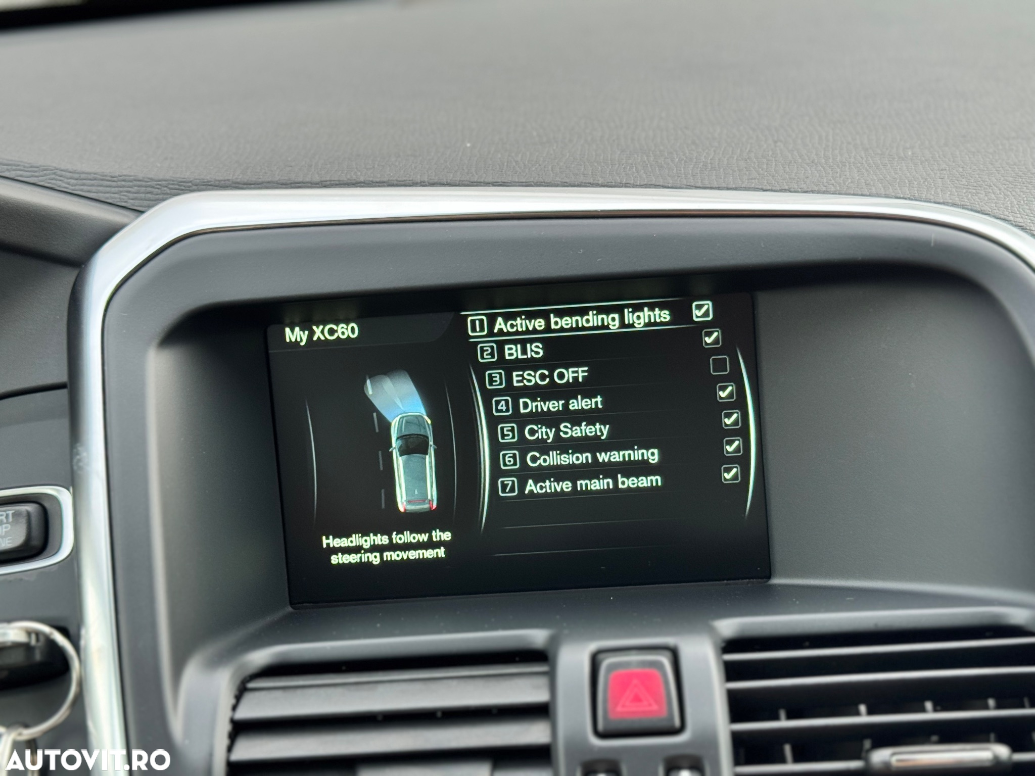 Volvo XC 60 D5 AWD Geartronic Summum - 40