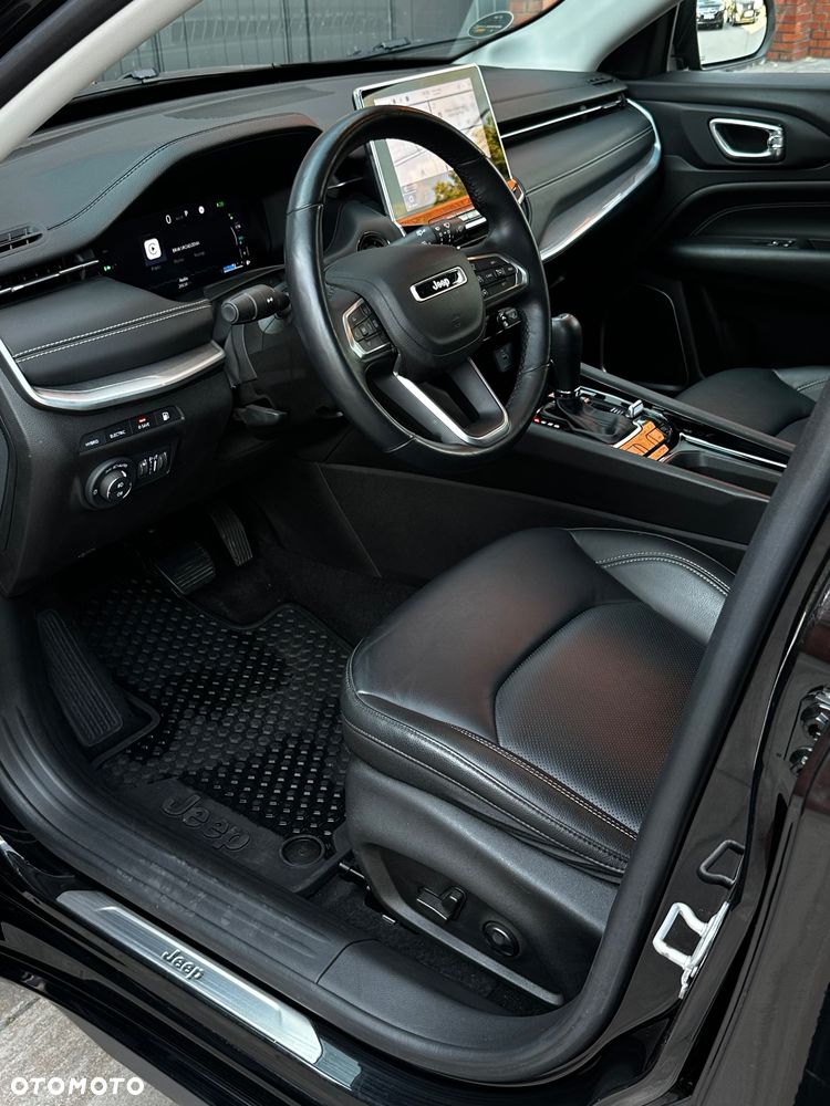 Jeep Compass - 22