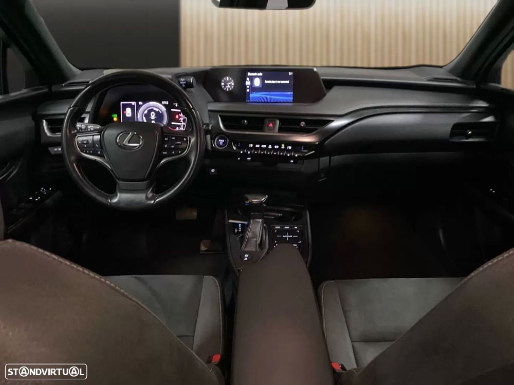 Lexus UX 250h Executive+ - 8