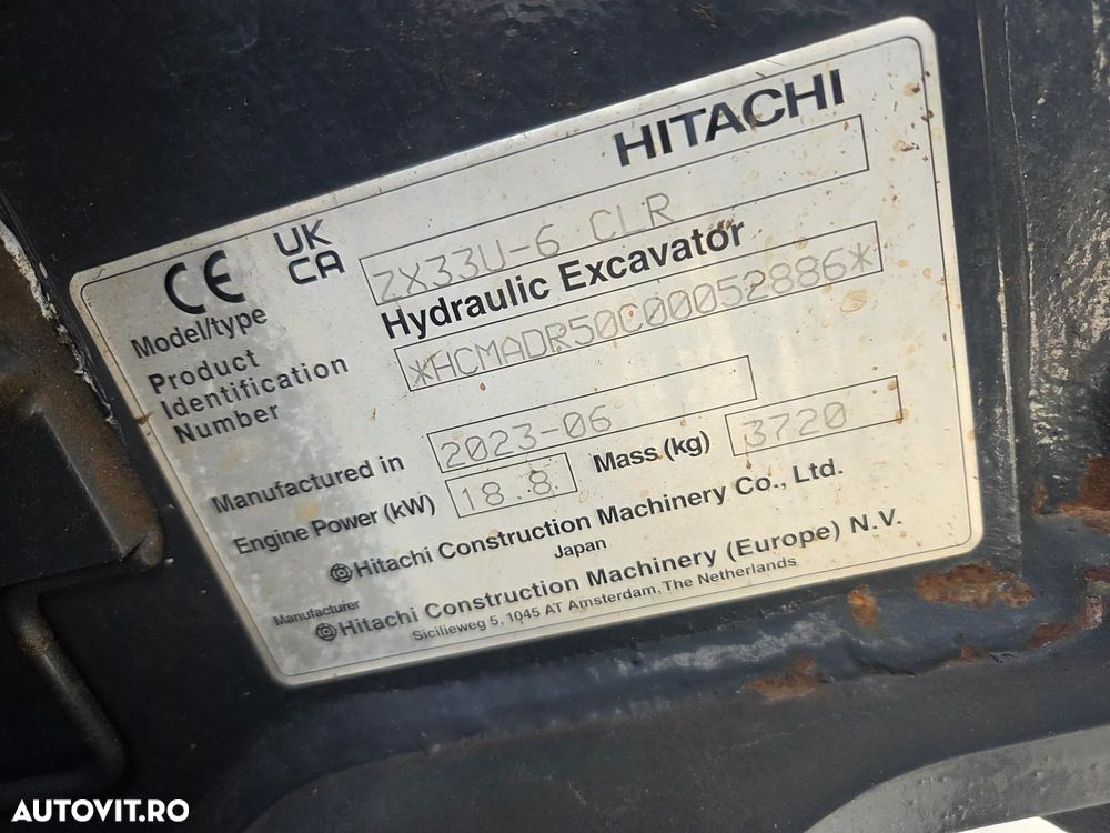 Hitachi ZX33U-6, 3,7 tone, 2023, 1.336 ore, CUPLA RAPIDA+CUPE INGUSTA si LATA NOI+CUPA TALUZ INCLIINABILA NOUA, inst picon, inst rotire atasamente pe brate, latime 1,55m, ad sapare 3,8m, ridica 2,7t, aer cond, leasing 4 ani, CA NOU-PROMOTIE 38.900 Eur+Tva - 22