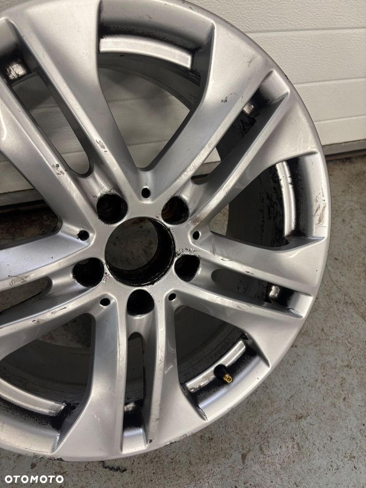 Felga aluminiowa Mercedes 5x112 8Jx17 ET48 A2124010902 - 2