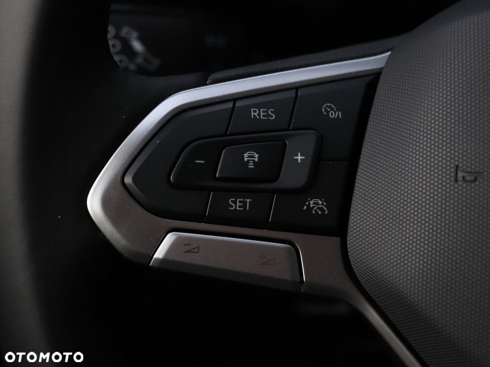 Volkswagen T-Cross - 16