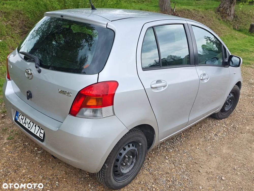 Toyota Yaris - 3