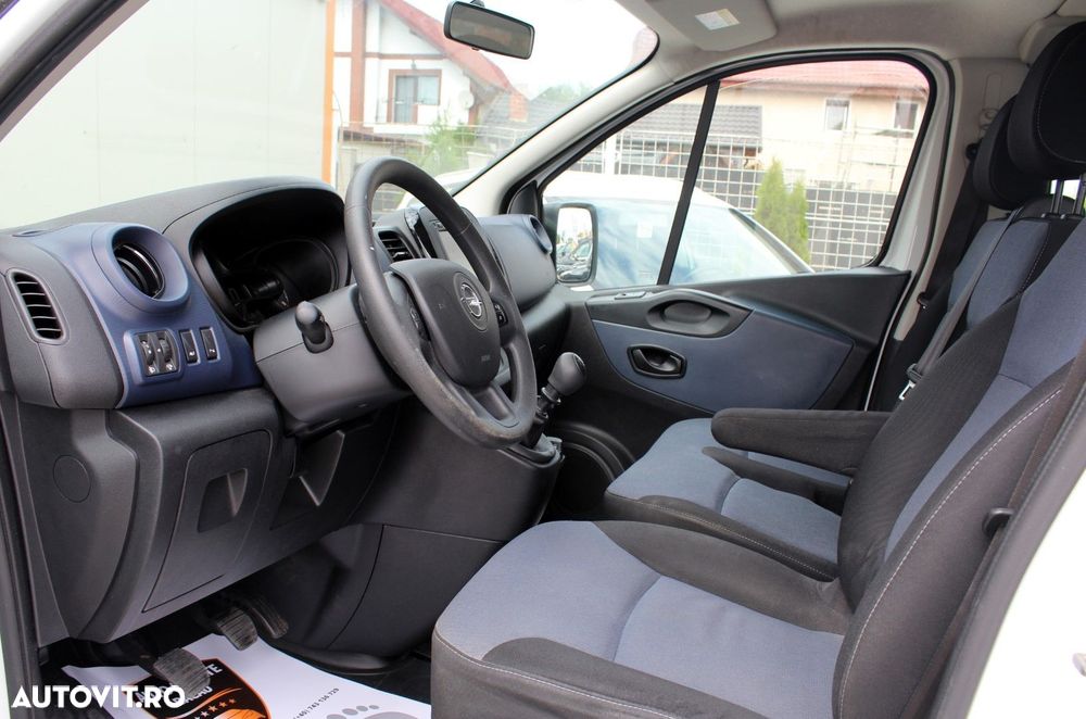 Opel Vivaro - 12
