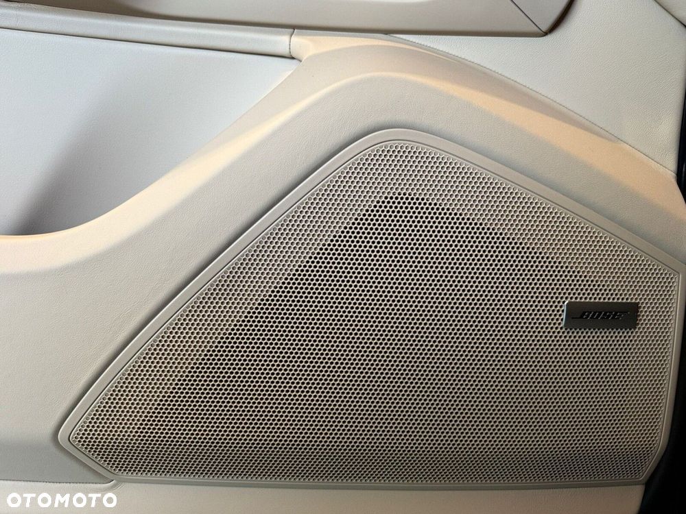 Porsche Cayenne - 19