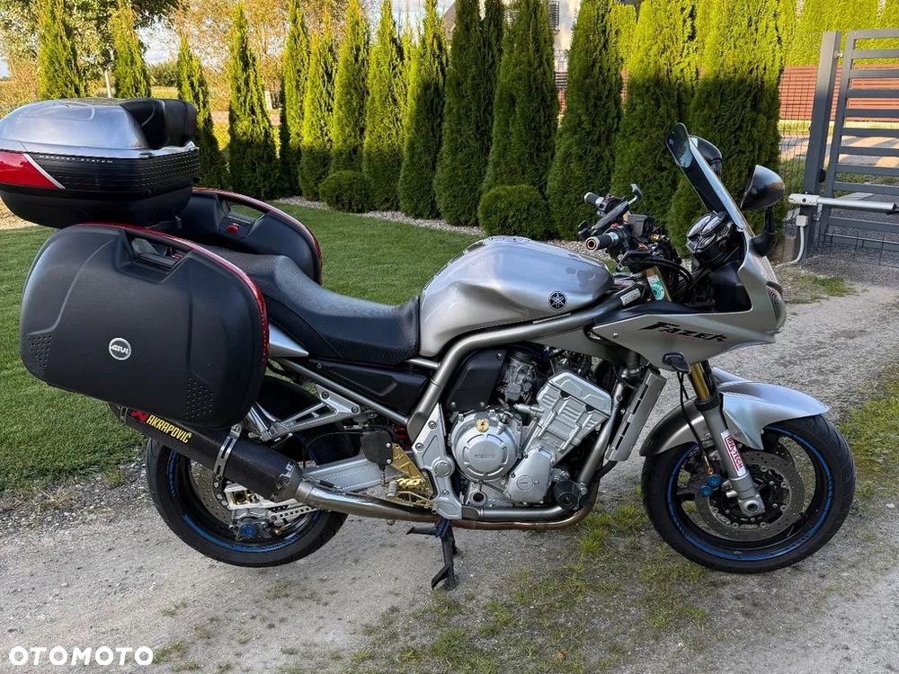 Yamaha FZS - 1