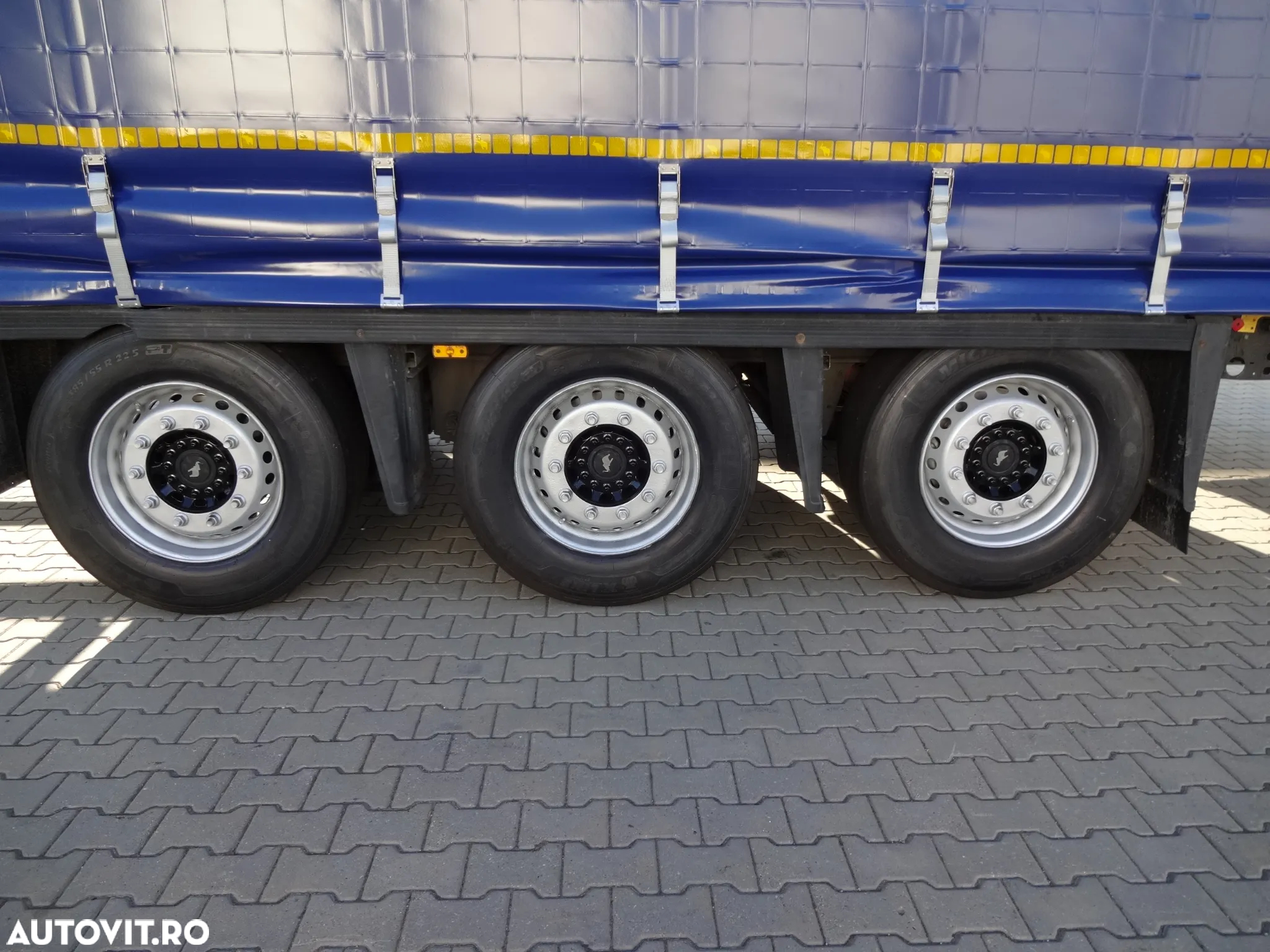 Schmitz Cargobull Mega Varios - 8