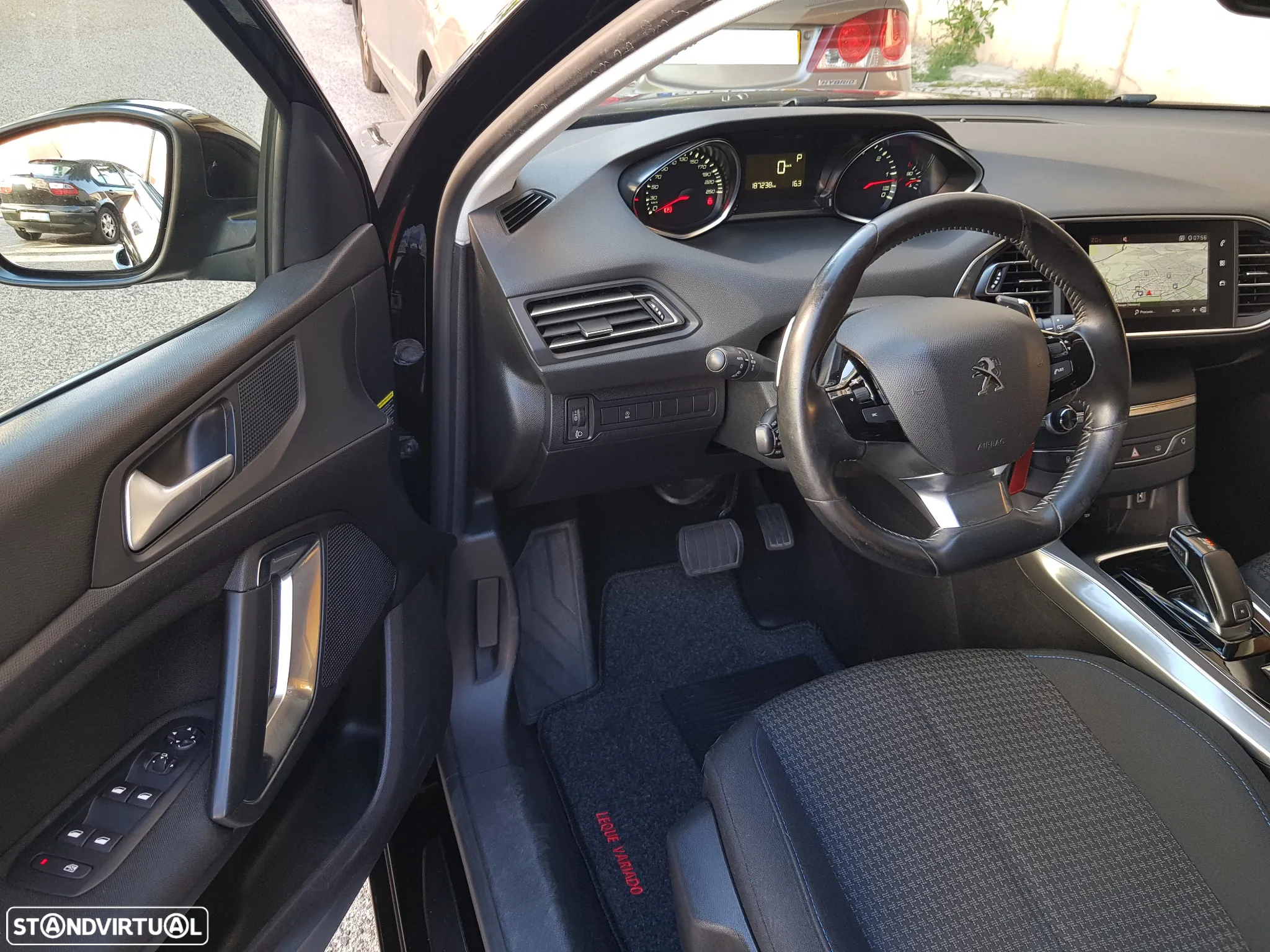 Peugeot 308 SW 1.5 BlueHDi Style EAT8 - 44