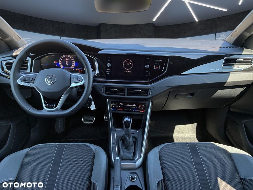 Volkswagen Polo - 13