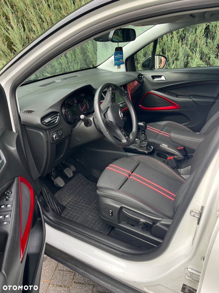 Opel Crossland X - 12