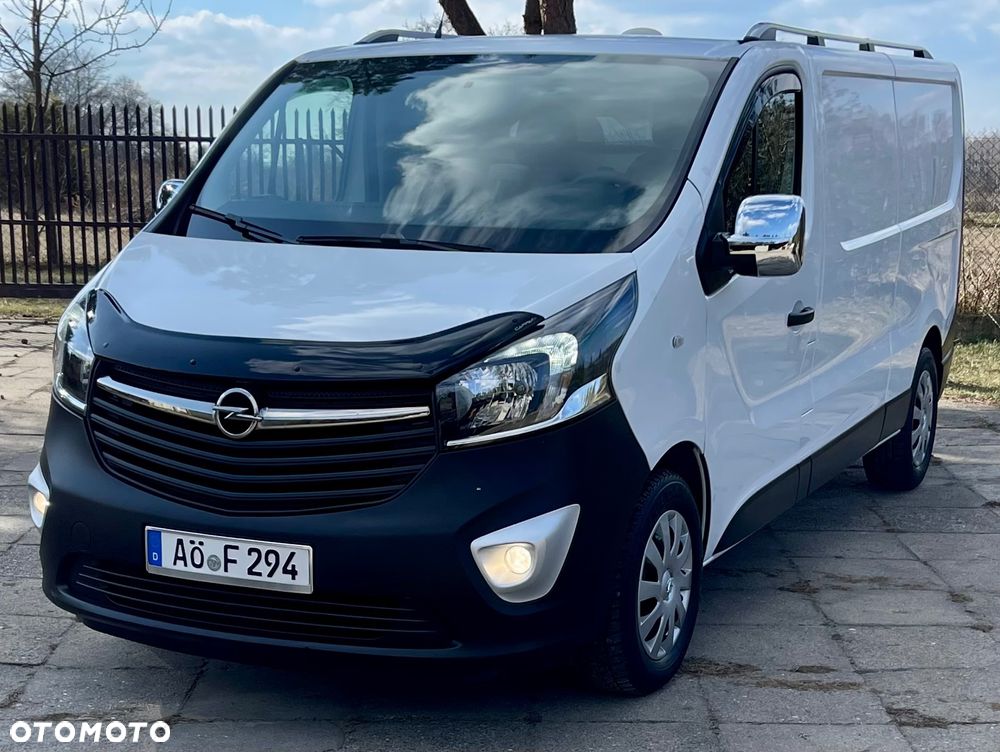 Opel Vivaro - 1