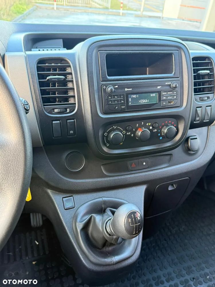 Renault Trafic L2H1 2,9t Business - 24