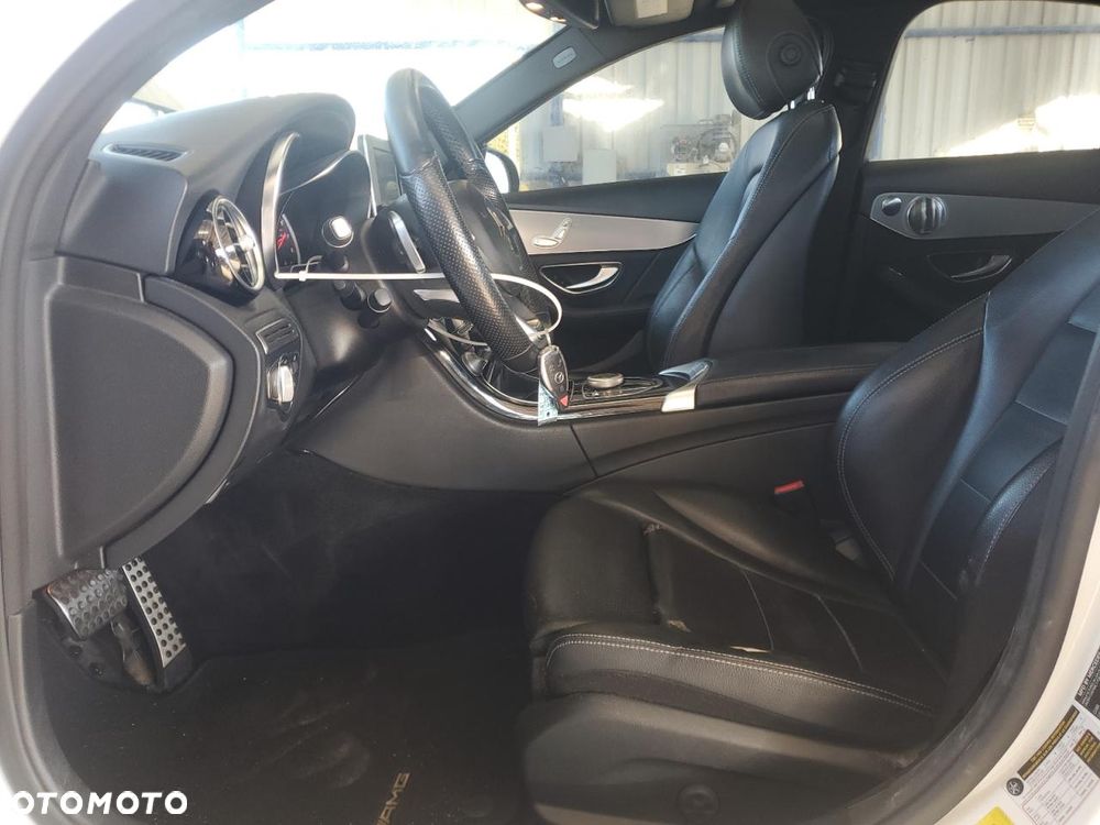 Mercedes-Benz Klasa C 300 9G-TRONIC Exclusive - 8