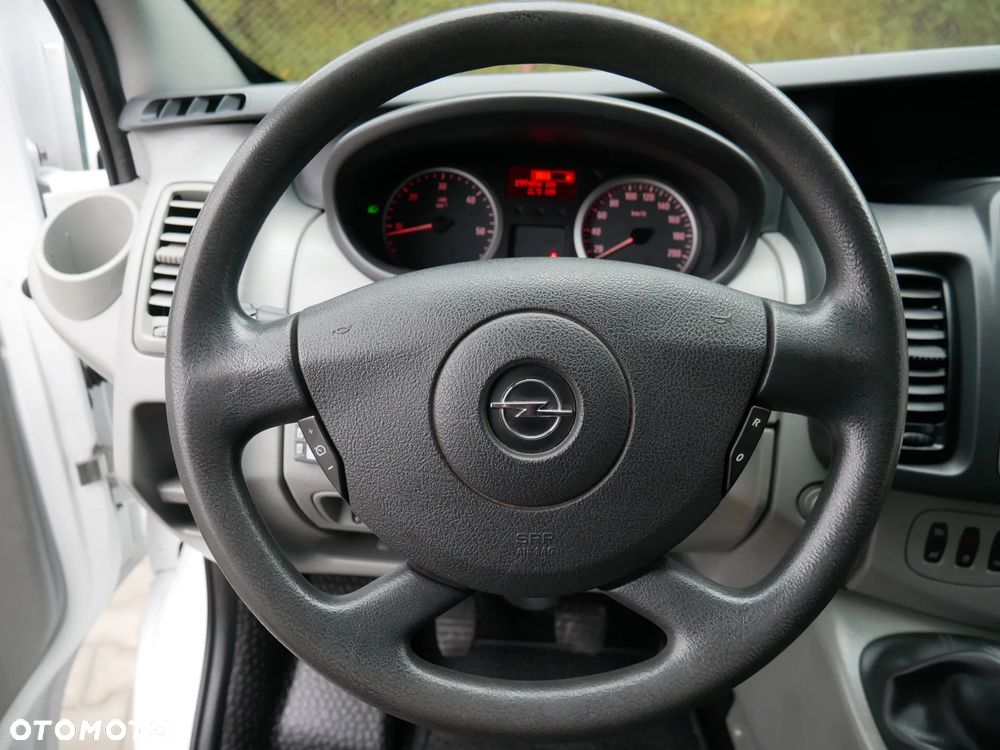 Opel Vivaro - 28