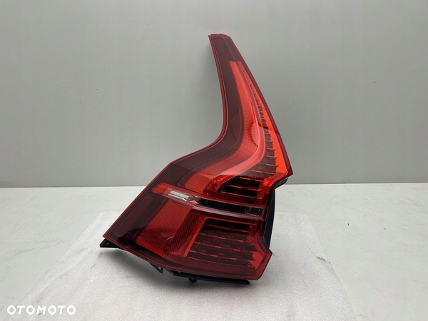 LAMPA TYŁ TYLNA LEWA VOLVO XC60 II LED
